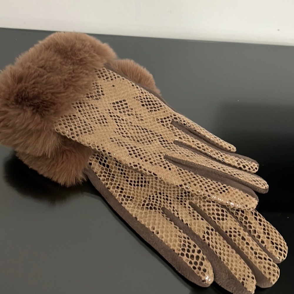 Woman’s winter Gloves 🧤